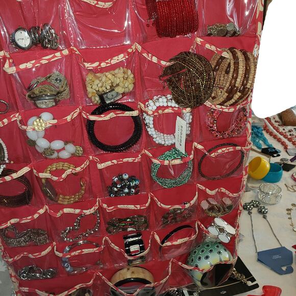 10 piece NWT Item Fashion Jewelry Not So Mystery Mystery Box - Picture 7 of 8